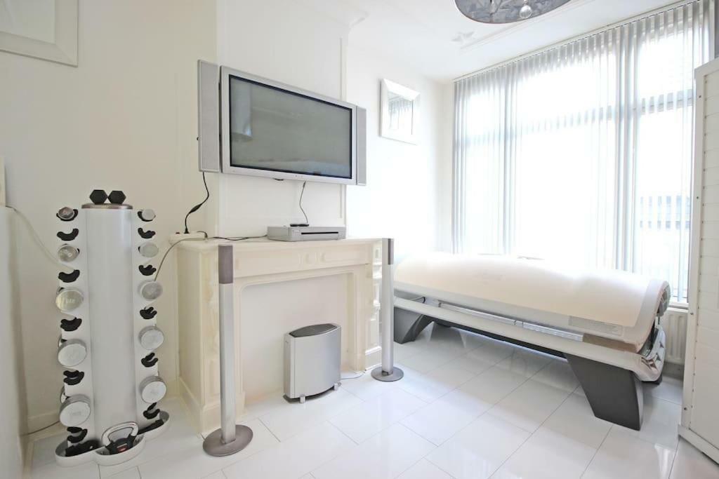 White Luxury Penthouse In City Centre Amsterdam Extérieur photo