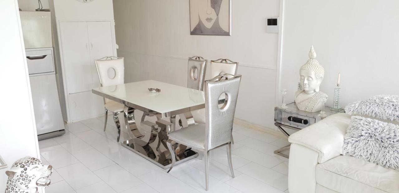 White Luxury Penthouse In City Centre Amsterdam Extérieur photo